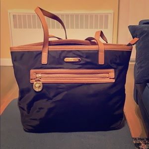 Barely used Michael Kors Bag